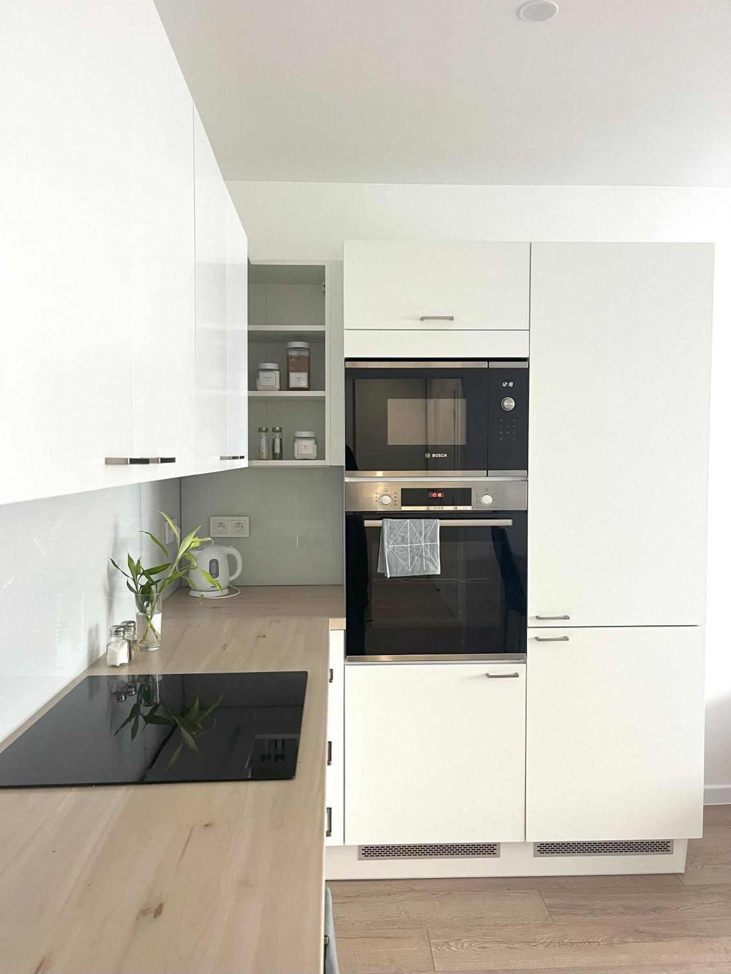 Elegant Escape Apartment III - Free Parking, Easy Access To City Center Братислава Экстерьер фото